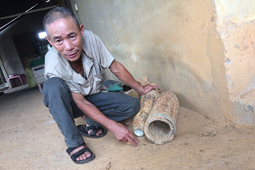 Ông Phạm Văn Phương nói thời thanh niên tháo bom như để chứng tỏ bản thân. Ảnh: Hoàng Táo